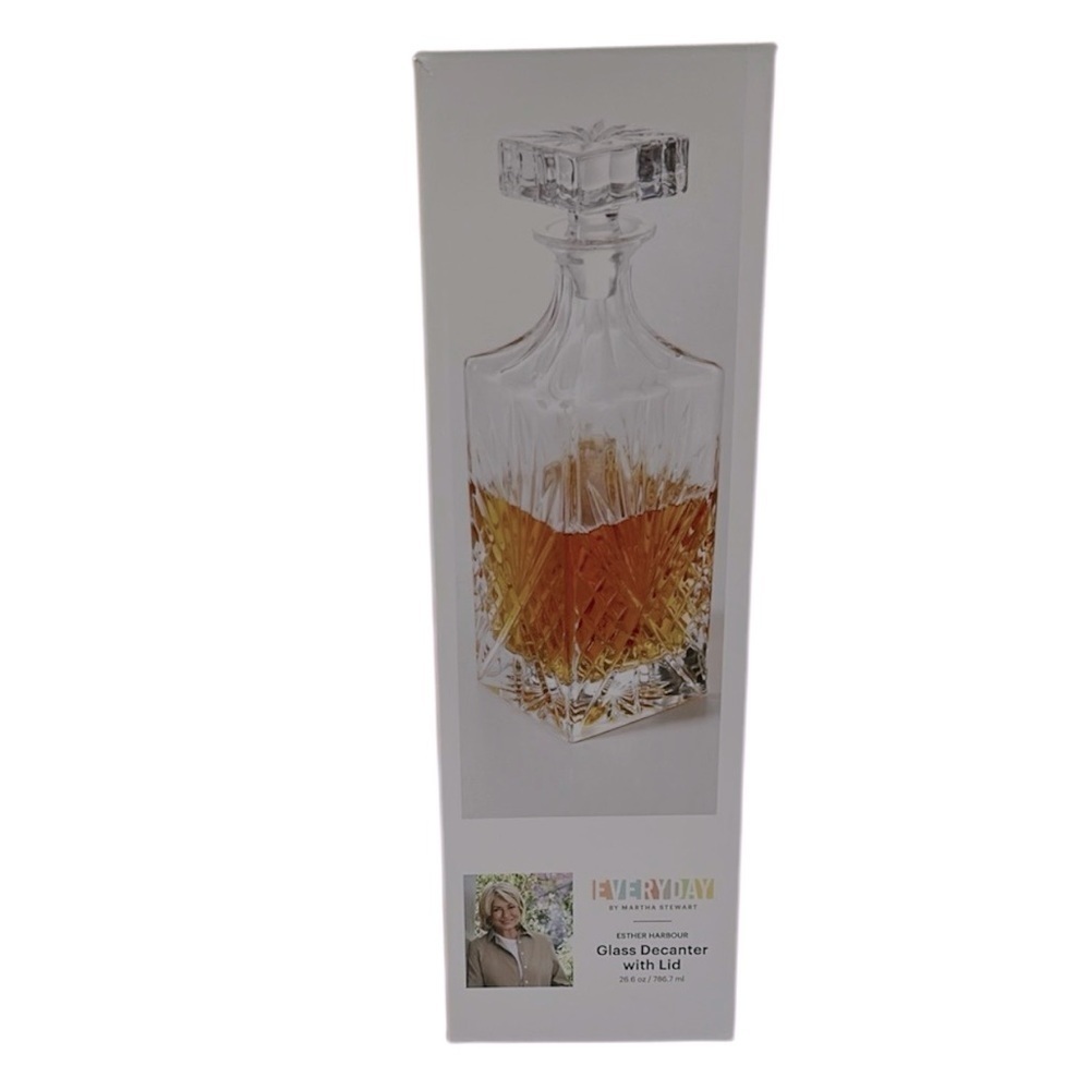 Martha Stewart Esther‎ Harbour Glass Decanter with Lid 26.6 oz New in Box!